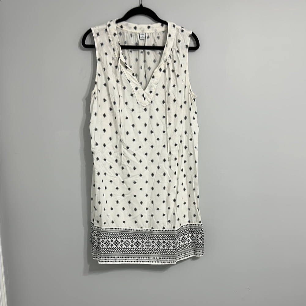 Old Navy Cream Sleeveless Mini Dress with Separate Slip